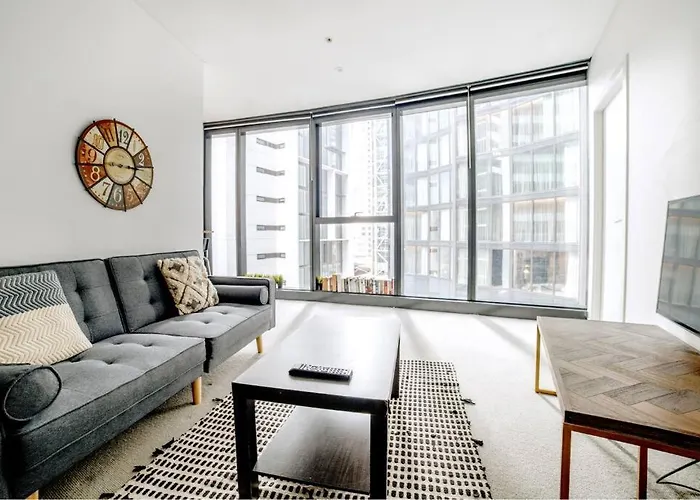 Airtrip Apartment On Margaret Street In Cbd Brisbane